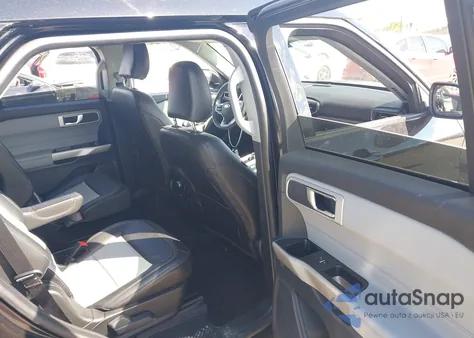 2022 Ford Explorer Xlt z USA, uszkodzony, nr VIN 1FMSK7DH4NGC02099